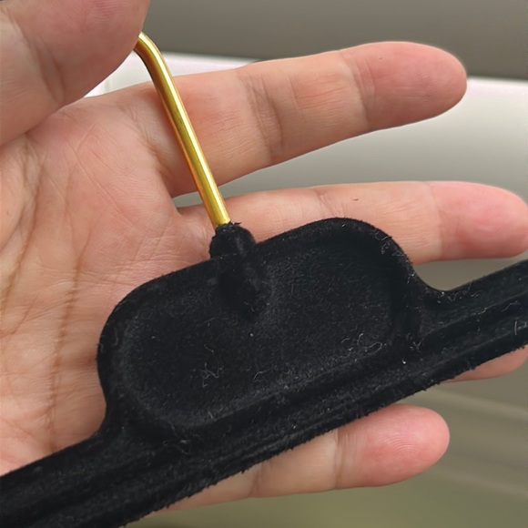 🖤CHANEL💕velvet skirt/pants hanger - Picture 9 of 14